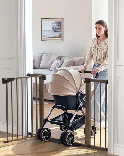 Auto Close Brown Safety Gate for Stairs