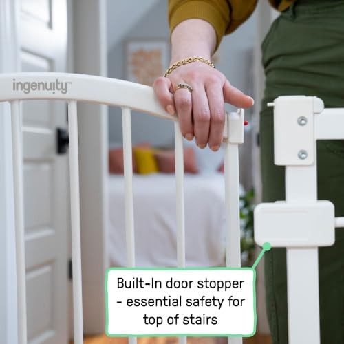 Extra tall and wide white auto close gate — photo 4