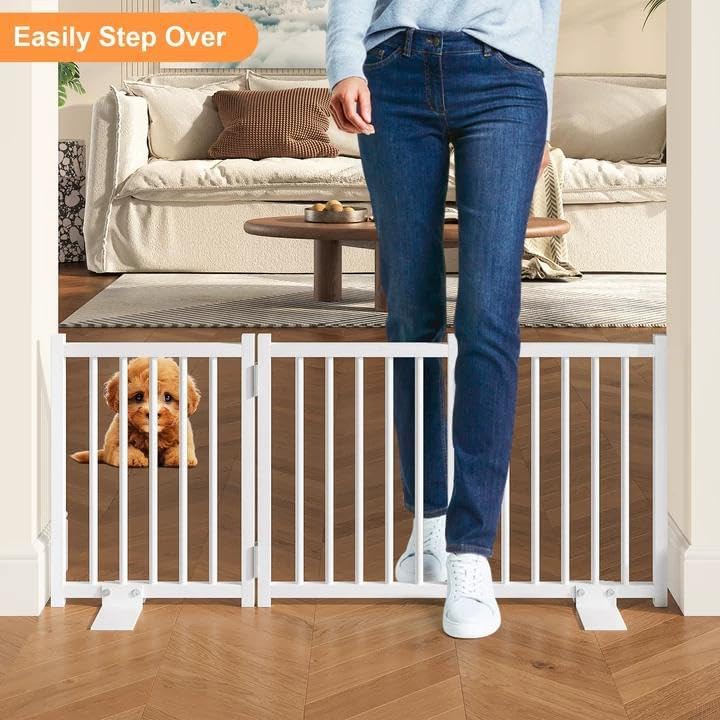 Short white freestanding folding pet gate — photo 3